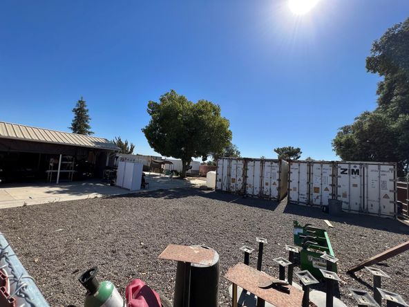 Turn Key Bar & Apartment in Riverdale, CA: 5020 19 1/2 Ave, Riverdale, CA 93656